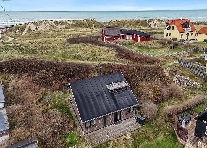 Sdr Strandvej 10, A Oasis